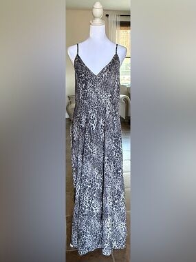 Shein Allover Print Sexy Sleeveless Dress Size M